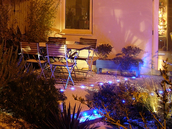 Lighting in a snowy garden. Photograph by Graham Soult